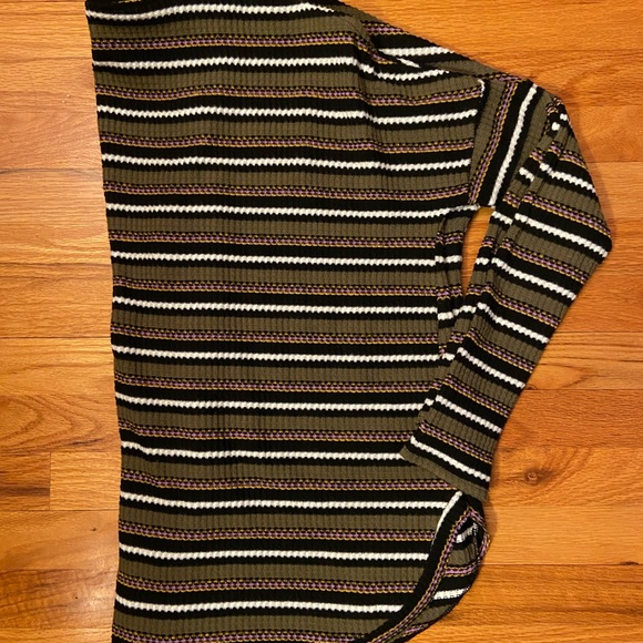 Out From Under by Urban Outfitters oversized sweater 💙💚 - Picture 4 of 4